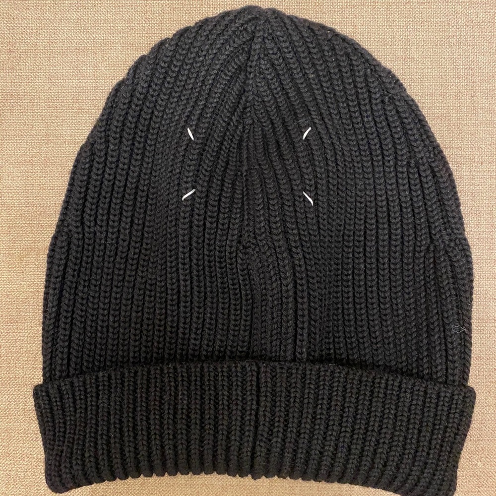 Women’s woolen beanie